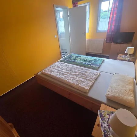 Knappensaal 1zimmer 3xbett